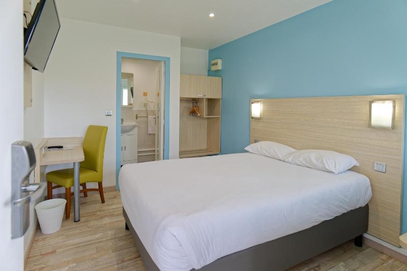 Double Room image 1
