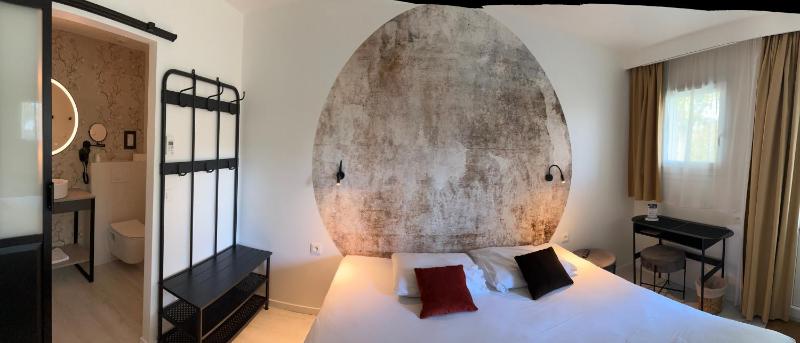 Comfort Double Room image 3