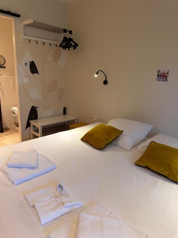 Standard Double Room Road Side image 1