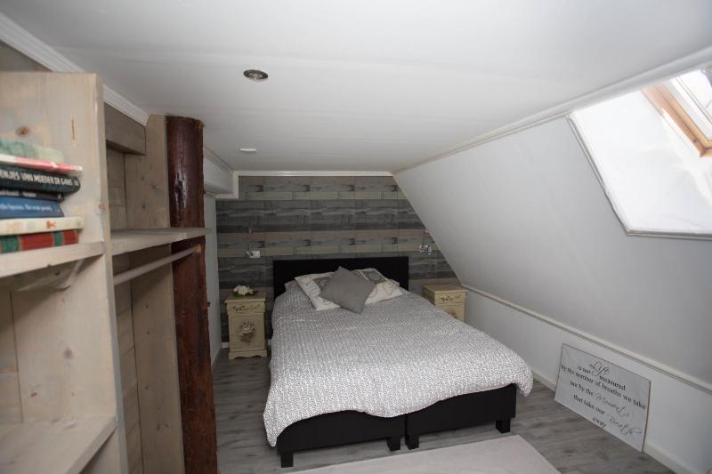 One-Bedroom Apartment with Sauna and Balcony and Views image 3