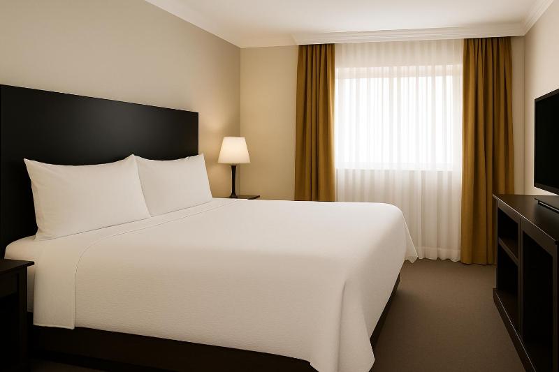 The Live Hotel - image 11