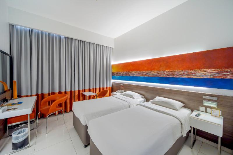 Double Room with Extra Bed image 1