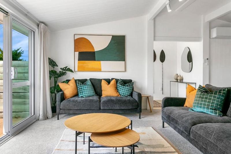 Central Stylish Taupo Retreat With BBQ and Private Garden - image 43
