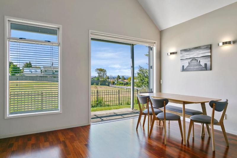Huia Heights Modern 4BR Home With Park Views - image 11