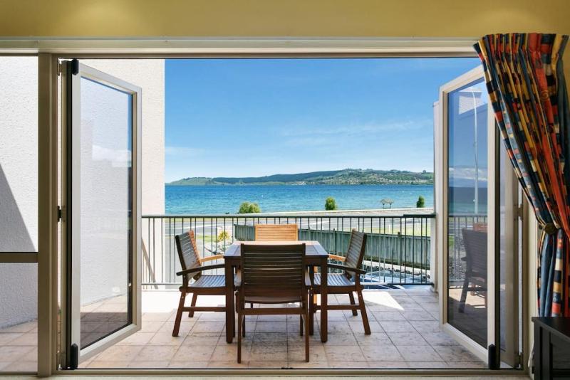 Lakefront Living 3-Level Home With Spectacular Water and Mountain Views - image 27