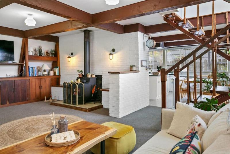 Cozy 3BR Home Walk to Taupo and Playground - image 7