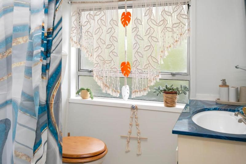Cozy 3BR Home Walk to Taupo and Playground - image 19