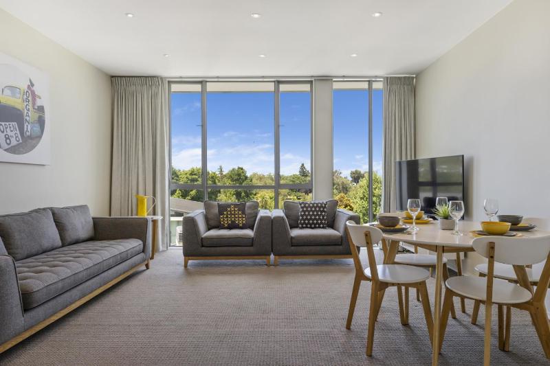Riverside Apartment With Pool and Lake Access - image 24