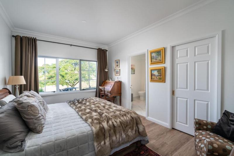 Luxury Group Escape With Spa Pool Views and Privacy - image 19