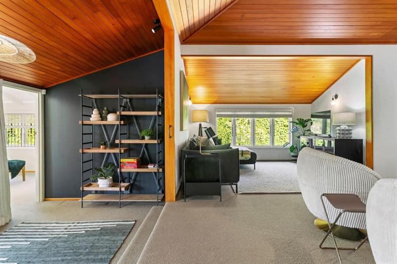 Huia Haven Rustic Garden Retreat With King Suite - image 35