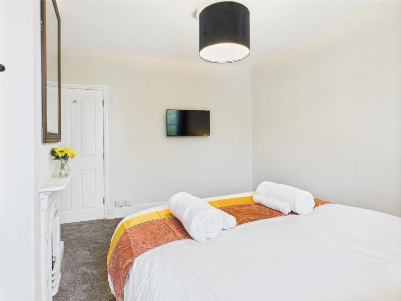 Queens Road by Signature Stays - Modern - Central - image 33