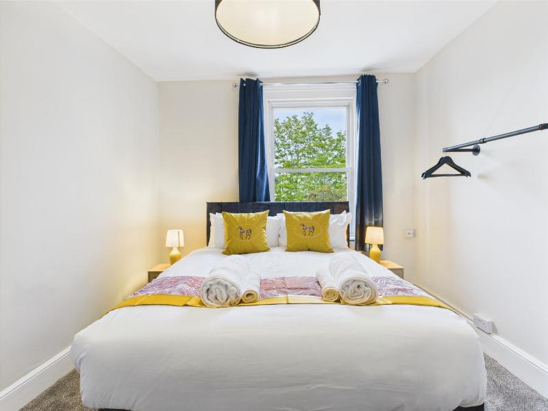 Queens Road by Signature Stays - Modern - Central - image 15