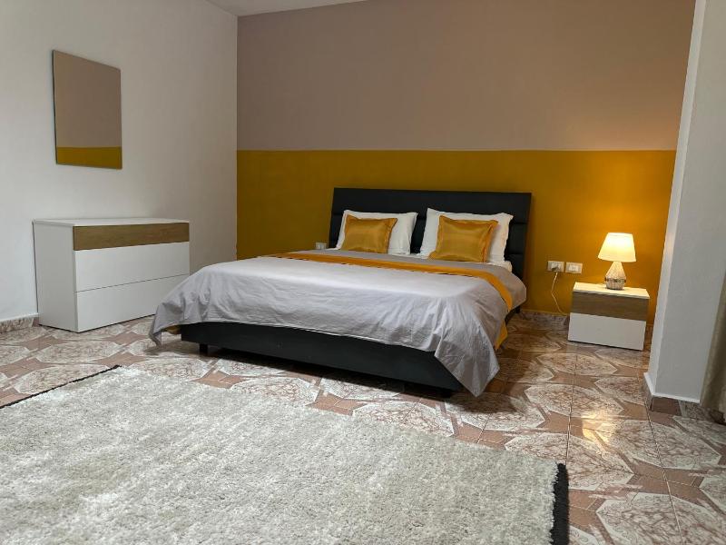 Moa Apartment Central 2BR - image 5