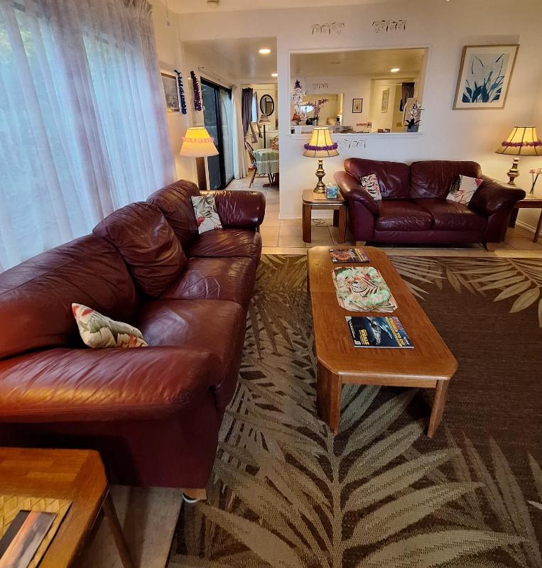 Deluxe King Suite with Ocean View image 2
