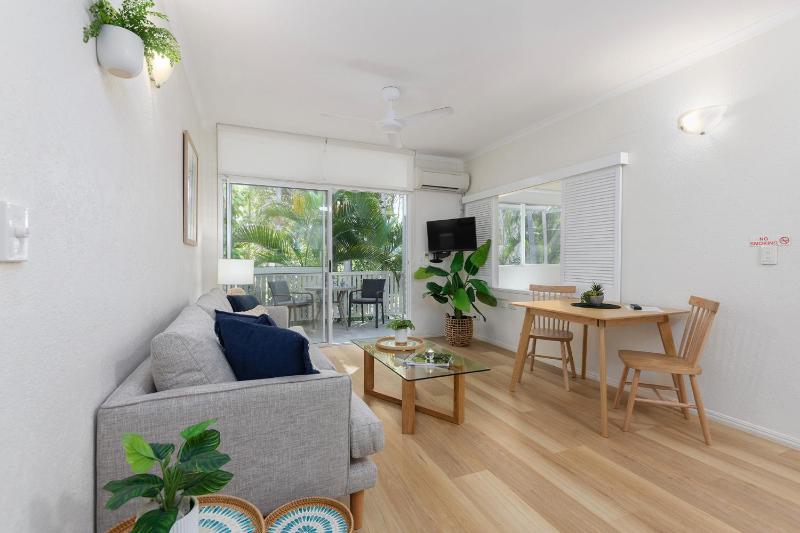 Coral Apartments Port Douglas - image 7