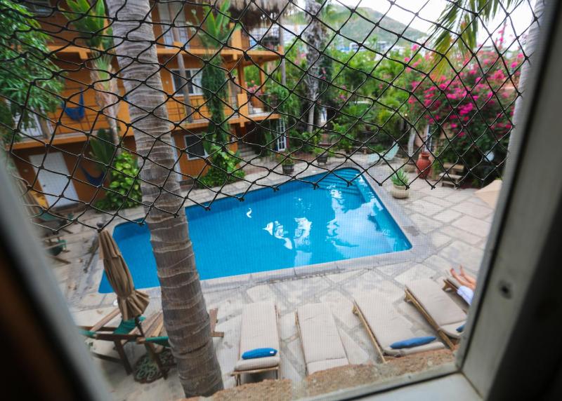 The Bungalows Hotel - image 15