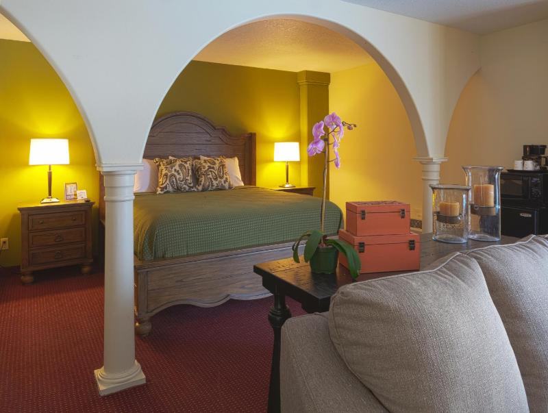 Executive Suite - Non-Smoking image 4