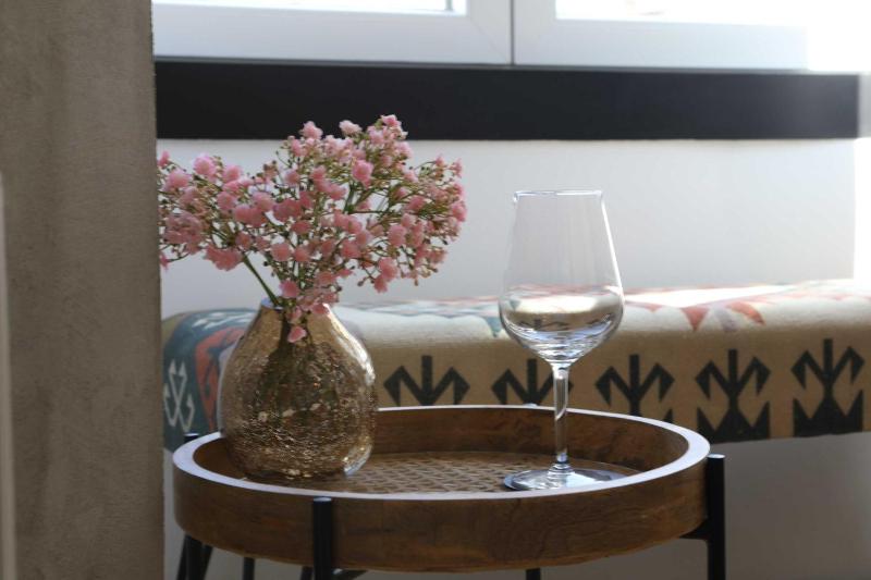 Kamiel -Belle Epoque apartment with modern comfort - image 22