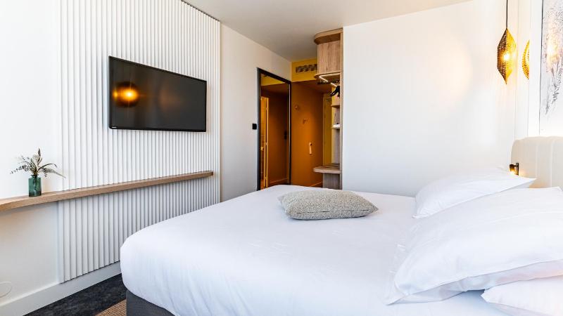 Classic Double Room image 1