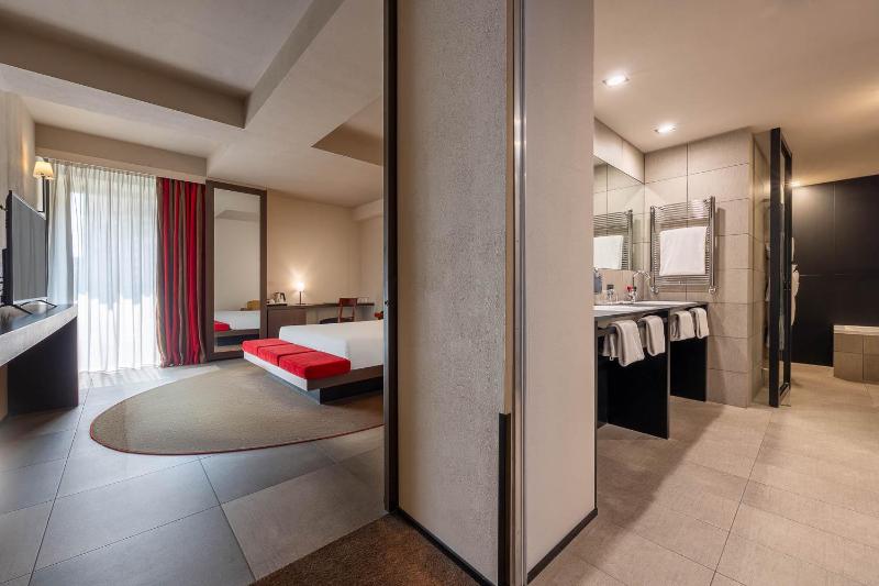 Suite image 4