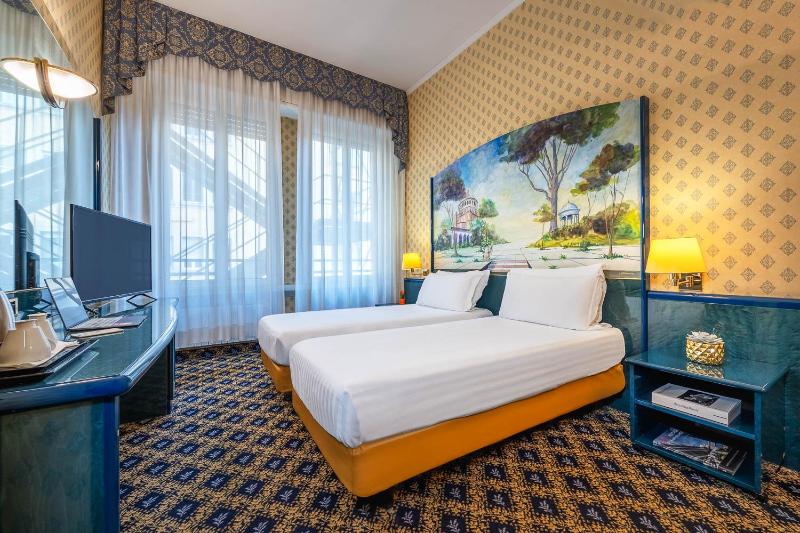 Superior Twin Room image 1