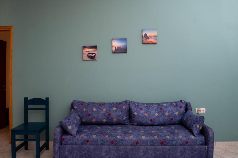 Apartment with Garden View image 4