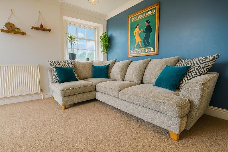 Nestee Serviced Apartments - Central Torquay - Pet Friendly - Harbour Views - image 20