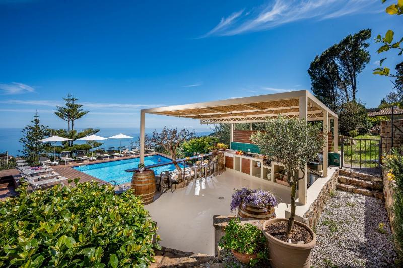 VILLA PROVENZA 12&4 Emma Villas - image 39