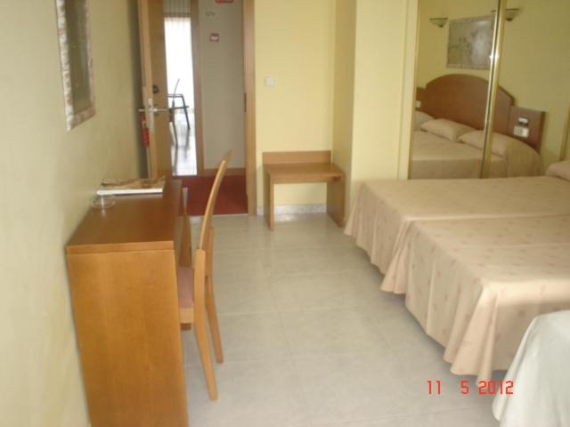 Triple Room (3 Adults) image 4