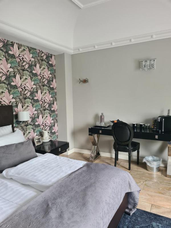 Comfort Double Room image 4