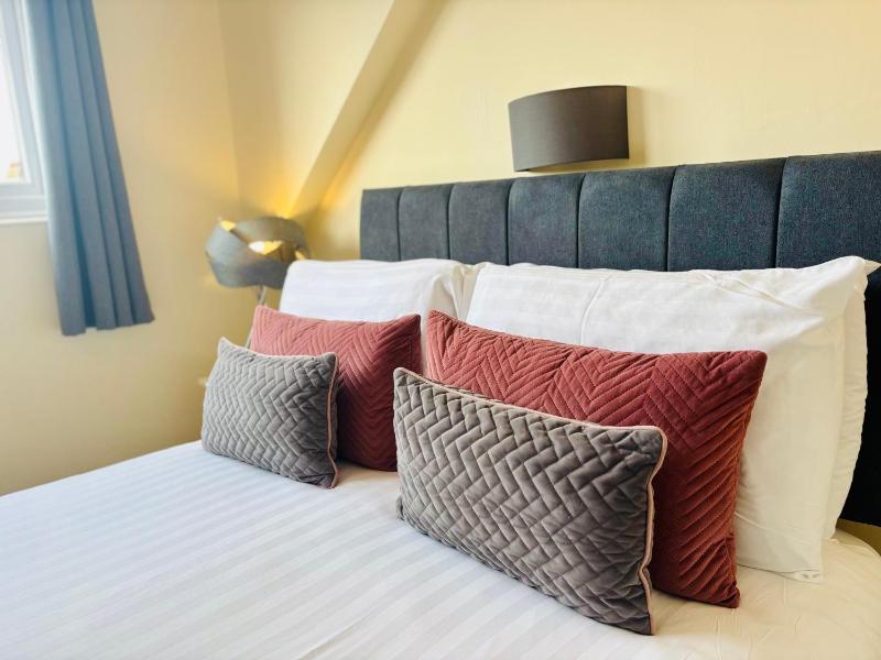 Double Room image 1