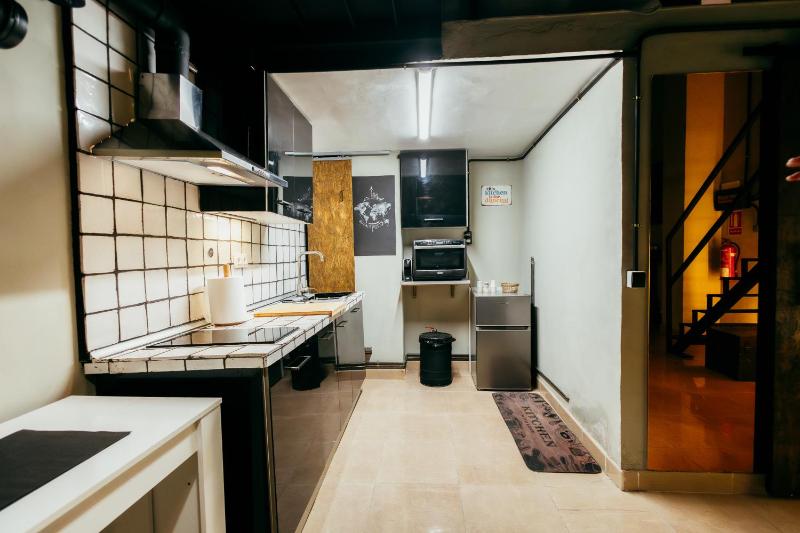 Apartment Ruzafa Roots 12 min to Centre Smart TV Wine - image 3