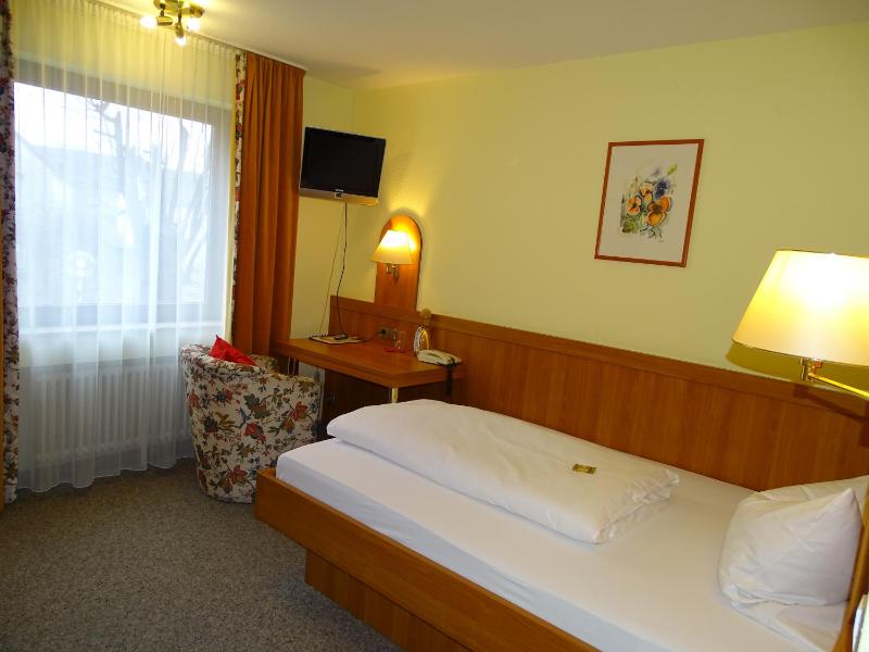 Comfort Single Room image 1