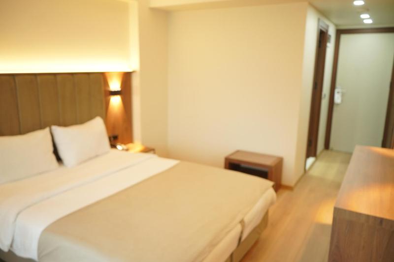 Family Room image 1