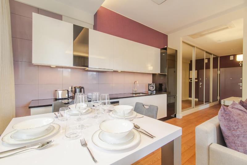 Executive Apartment image 3
