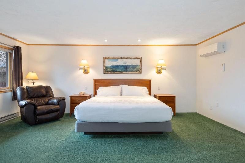 Deluxe Double Room image 1