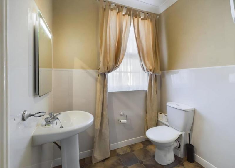 Edenfield Lodge - image 7