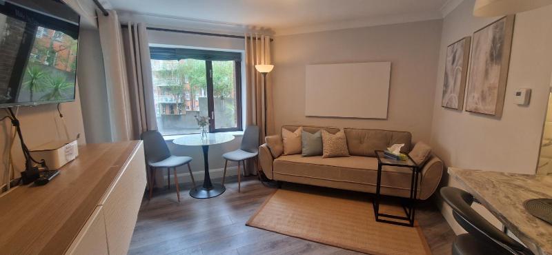 Upgraded & Slick 2BD Heart of City at Christchurch - image 14