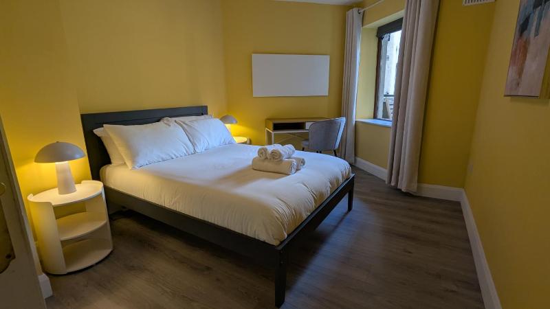 Upgraded & Slick 2BD Heart of City at Christchurch - image 9