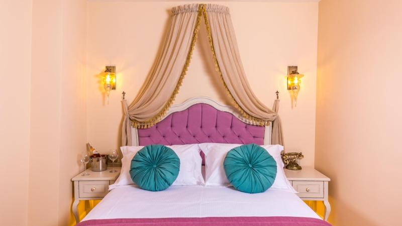 Standard Double Room image 4