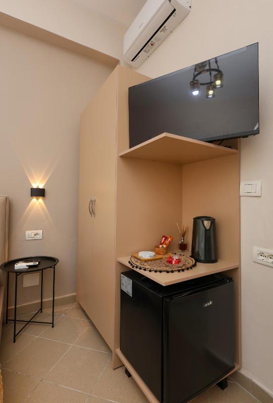 Berat Central Studio 2 - image 10