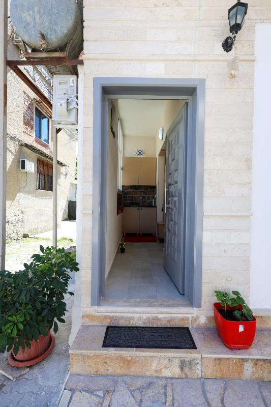 Berat Central Studio 2 - image 5