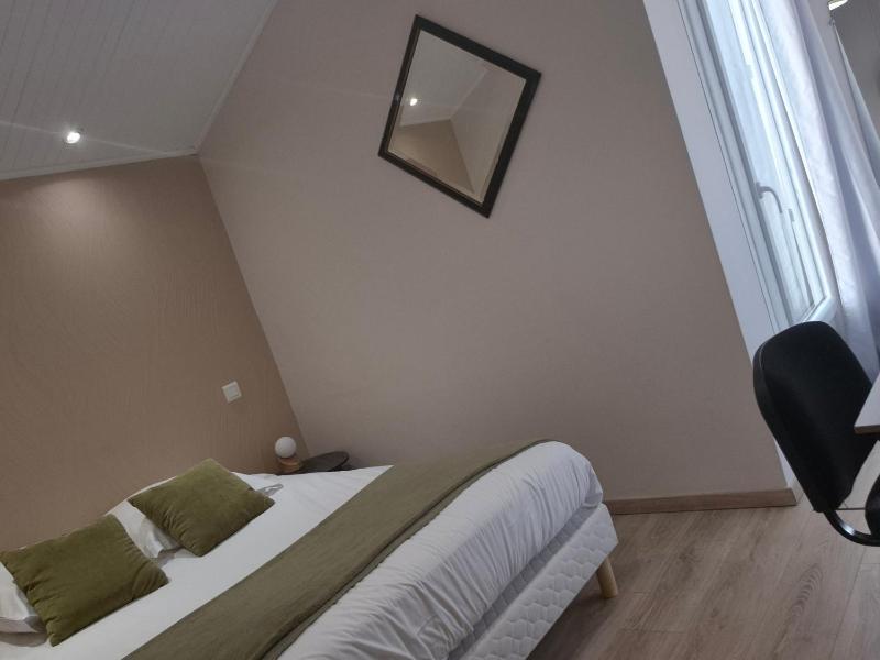 Double Room image 2