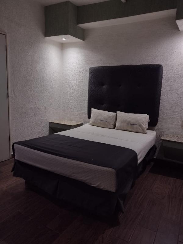 Hotel Metropolitan - image 16