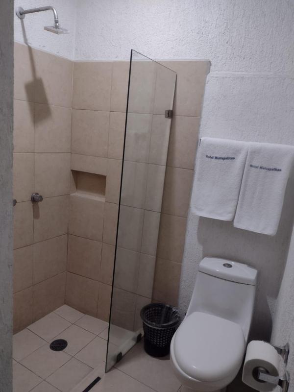 Hotel Metropolitan - image 13