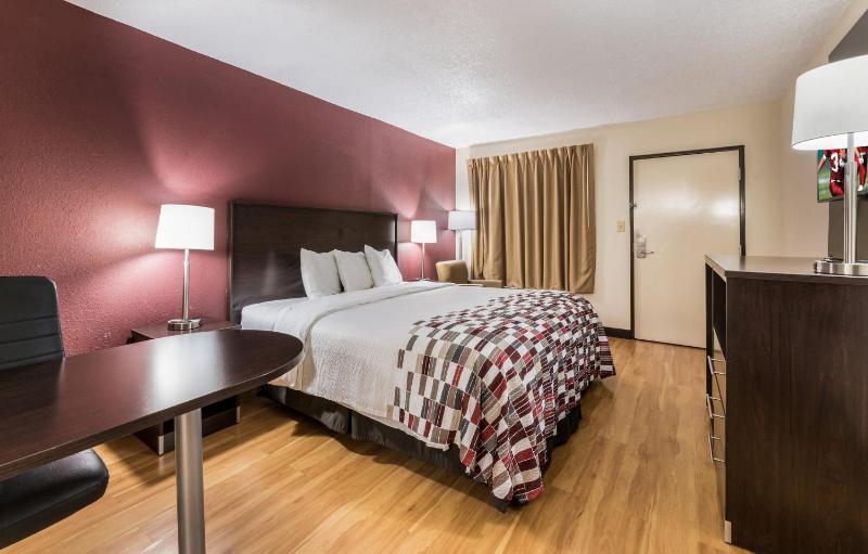 Superior King Room - Non-Smoking image 4