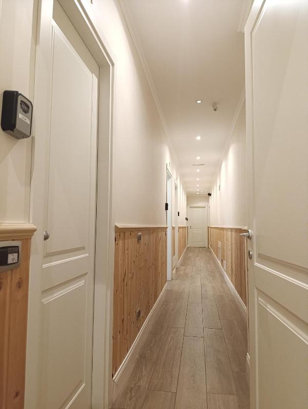 Single Room image 3