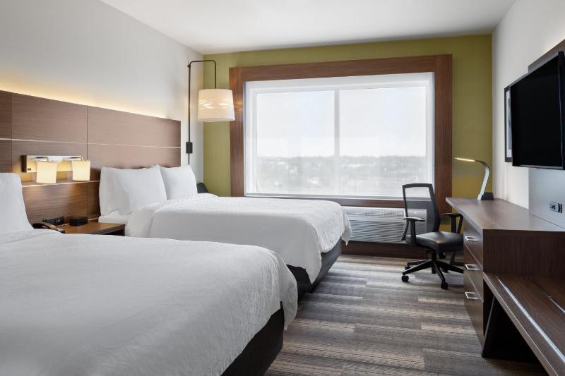 Standard Room with Two Queen Beds image 2