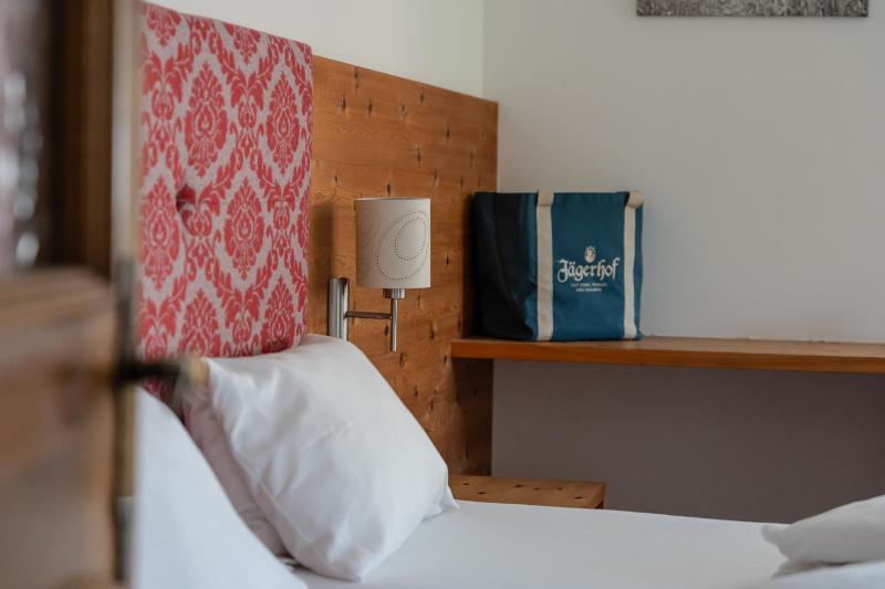Large Double Room image 4