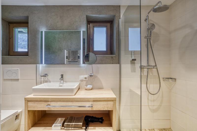 Large Double Room image 2